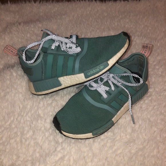 19+ Adidas Originals Womens Nmd R1 Shoes Gallery